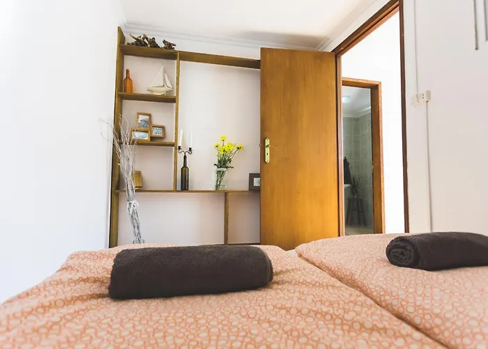 Soulsurfcamp Portugal לינה וארוחת בוקר *