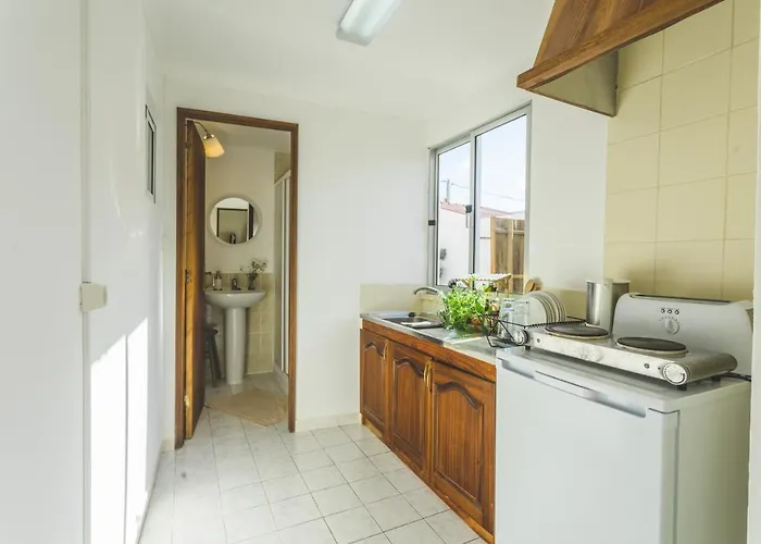 Soulsurfcamp Portugal לינה וארוחת בוקר