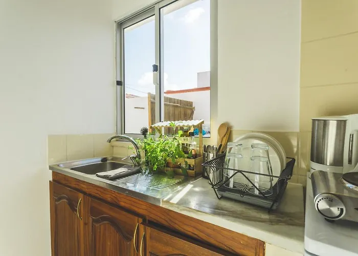 Soulsurfcamp Portugal לינה וארוחת בוקר *