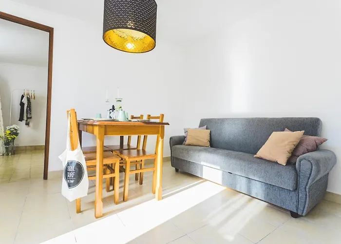 Soulsurfcamp Portugal לינה וארוחת בוקר